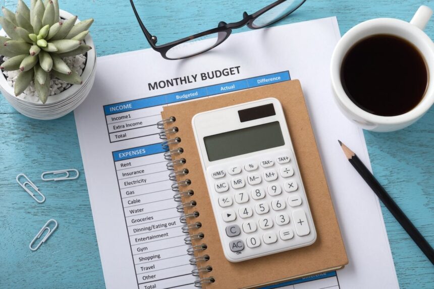 6 practical tips on how to maintain a budget