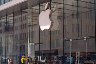 Apple Shares Slump As Tariffs Take Toll On iPhone Maker
