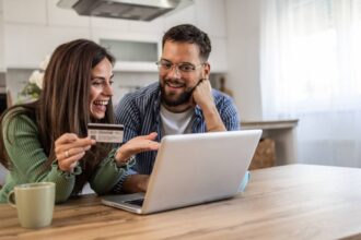 Credit Card Experts Break Down J.D. Power and Bankrate Scores