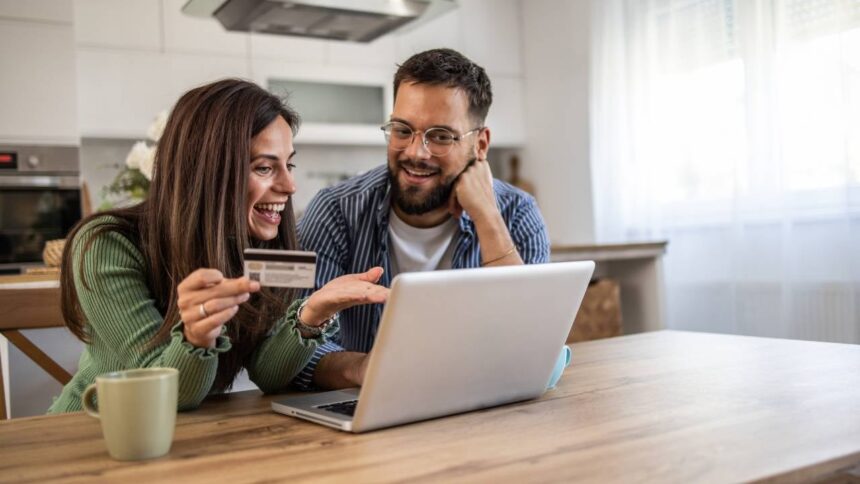 Credit Card Experts Break Down J.D. Power and Bankrate Scores