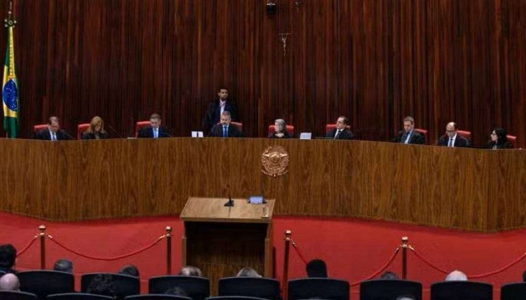 O ato falho, contínuo e imperdoável da ministra relatora no julgamento de Cláudio Castro