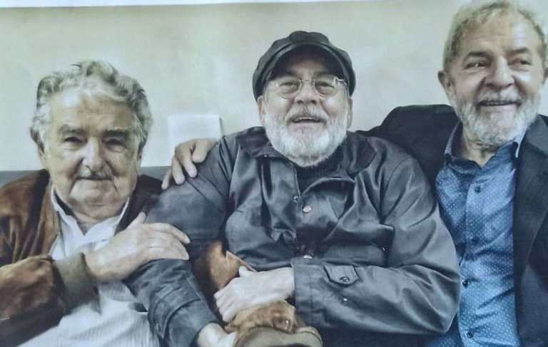 Morre ex-deputado, fundador do PT, esfaqueado pelo próprio filho