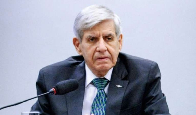 PSOL pede a Moraes a prisão preventiva do General Heleno