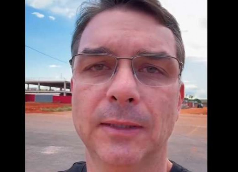 Flávio clama pela saúde pai: “Vamos invocar o Senhor dos Exércitos!” (veja o vídeo)