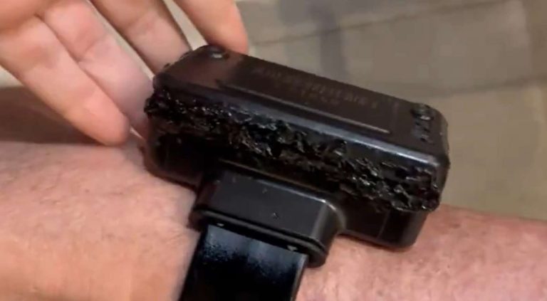 Imagens mostram tornozeleira violada e Bolsonaro confessando que tentou abrir por “curiosidade” (veja o vídeo)