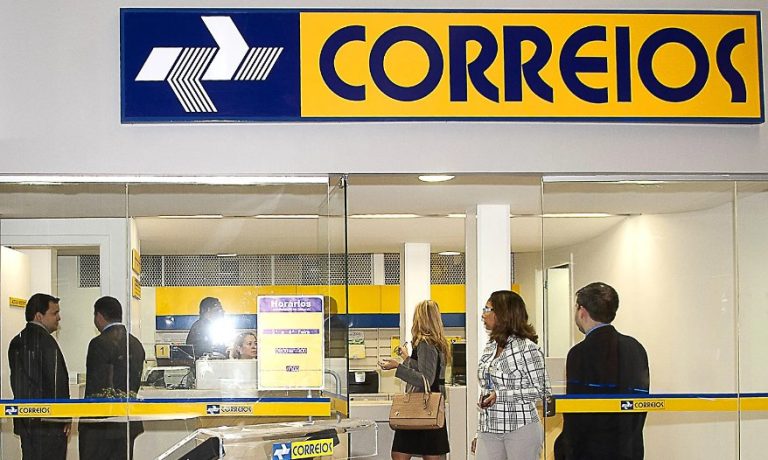 O Assalto Continua! Enquanto o povo sofre, o Sistema aprova R$ 20 Bilhões para a “Caixa Preta” dos Correios!