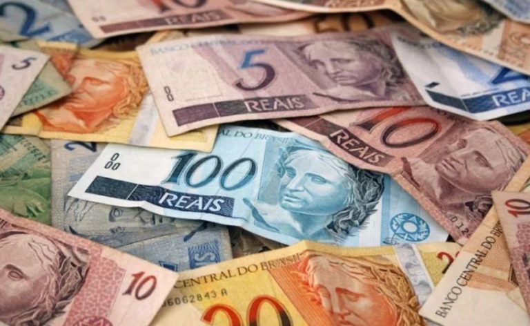 O que a TV não te conta: olhe atentamente o novo valor do salário mínimo para 2026. A conta não fecha e o prejuízo vai sair do seu bolso…